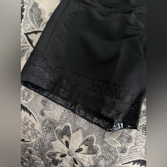 🖤 SHAPELLX High Waisted Thigh Shaper w/ Zipper – Black – Size Small (NWT) - Picture 5 of 9